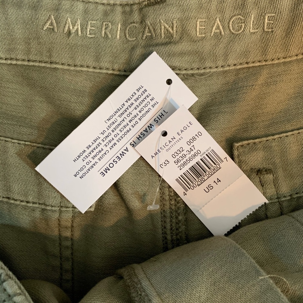 American Eagle Green Super Hi rise Shorts - Picture 5 of 6